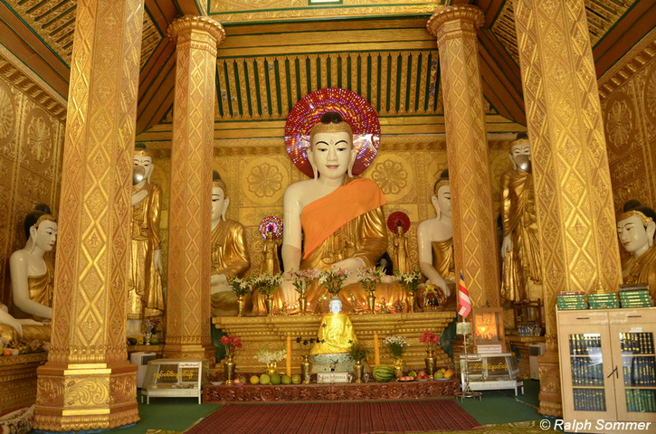 Buddha in Mawlamyaing, Myanmar