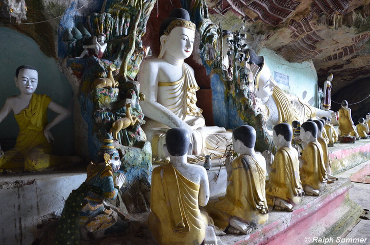 Buddha Statuen in Kauwong Höhle, Myanmar