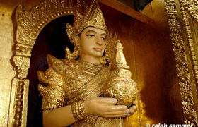 Statue in Yele Pagoda Myanmar