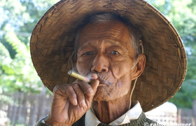 Zigarrenraucher Myanmar