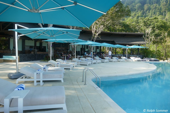 Pool Awei Pila Resort