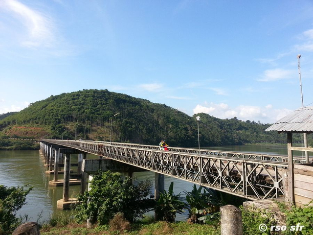 Brücke am Tanintharyi Fluss, Myanmar