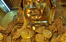 Mahamuni Buddha Mandalay Myanmar
