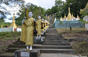 Berg der 500 Buddhas in Mawlamyaing, Myanmar