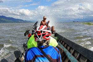 Holzboot-Inle-See